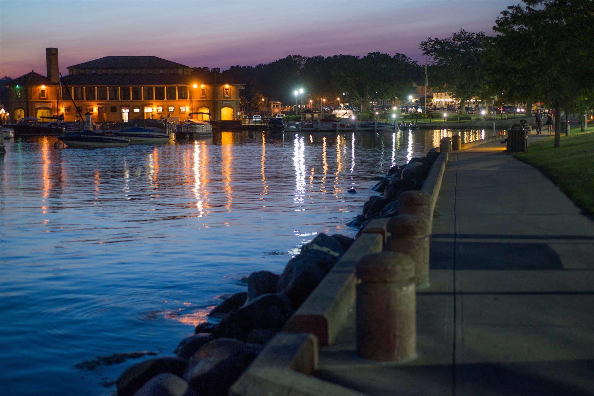 The Cove Of Lake Geneva Kültér fotó